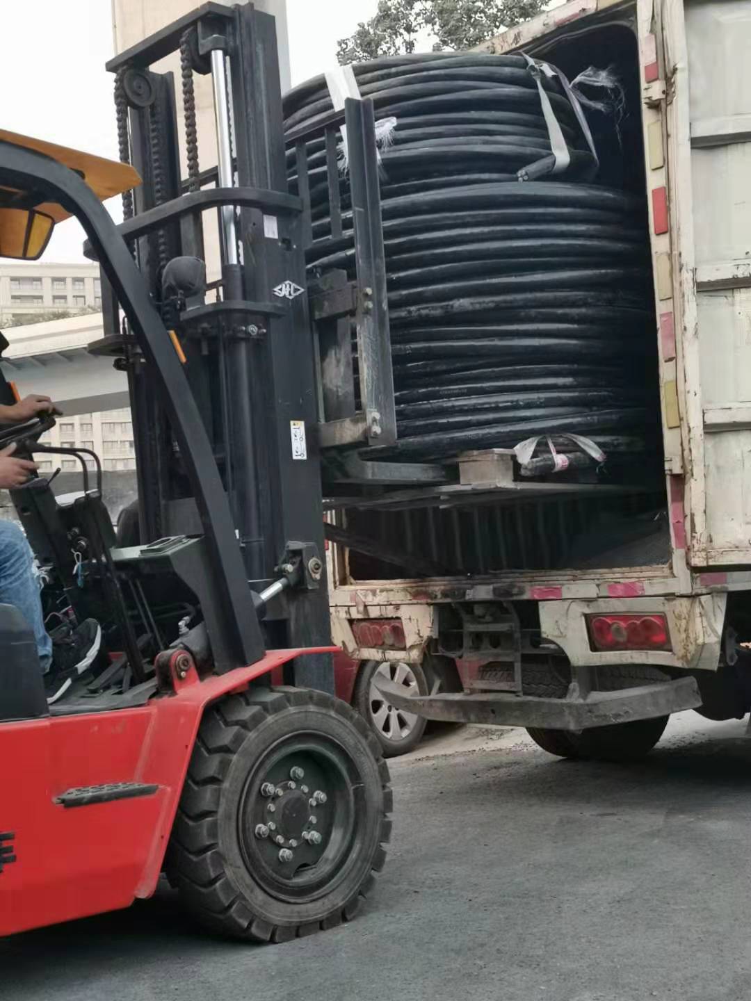 銅芯電纜yjv3x4平方