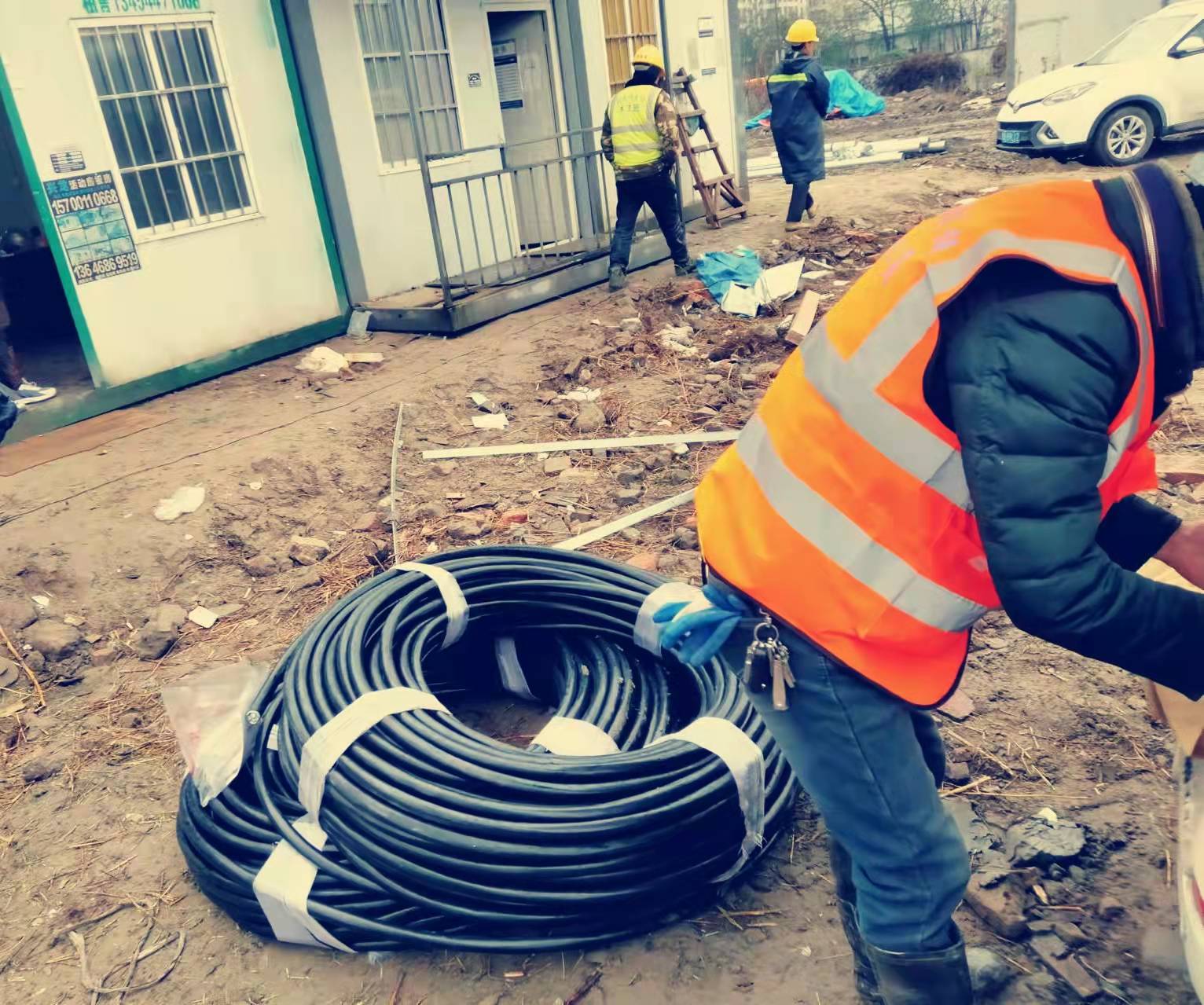 鋁電纜使用施工現(xiàn)場