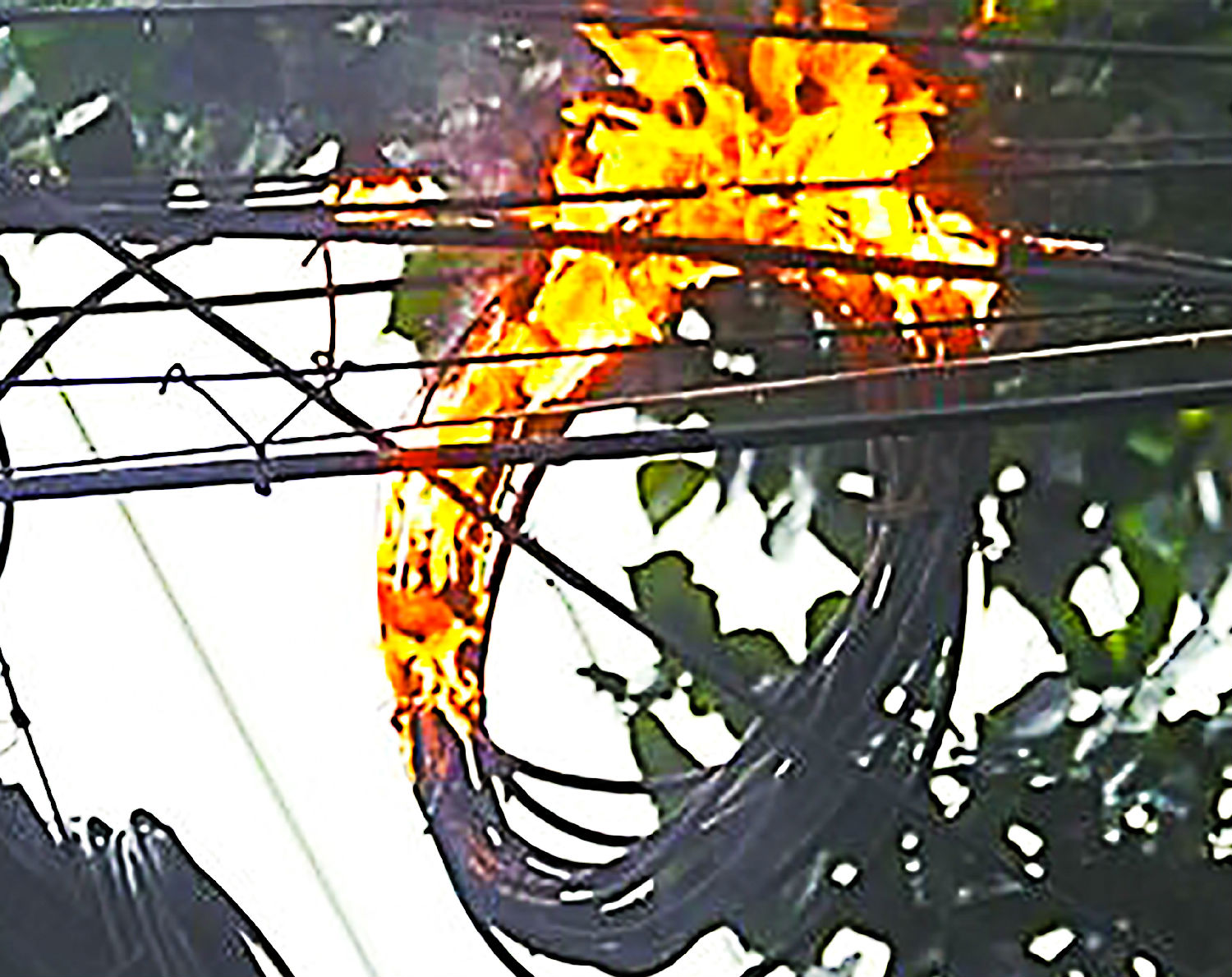 電線起火.jpg