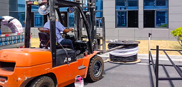 YJV3x240+2x120銅電纜 YJV3x240+2x120銅電纜