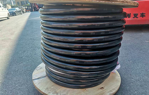 銅電纜yjv  4x95+1x50平方